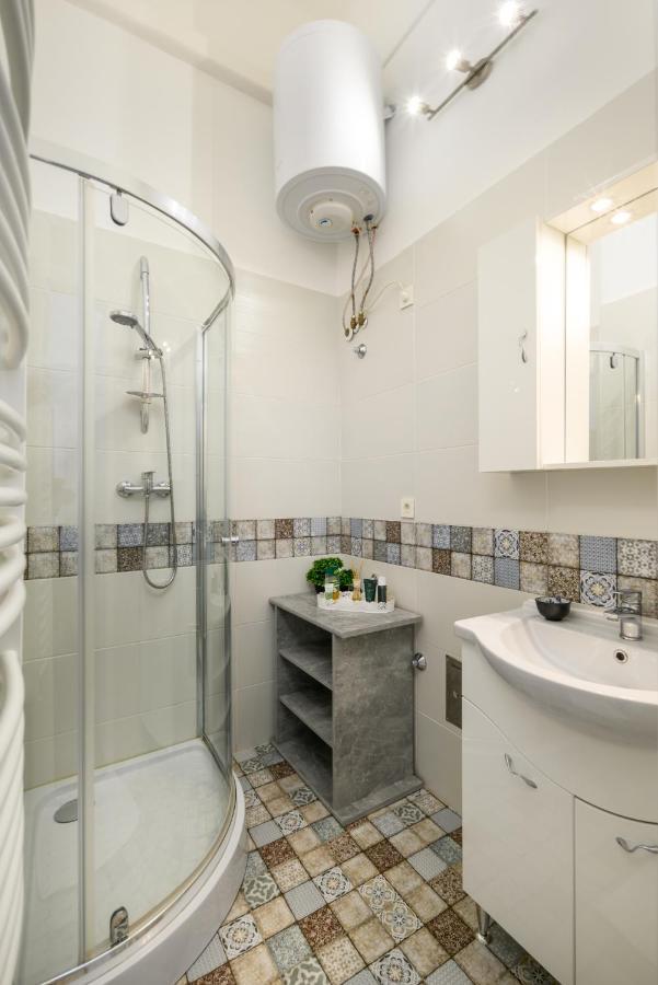 Ja18 Downtown Pearl - 2 Bedroom Apartment Budapest Extérieur photo