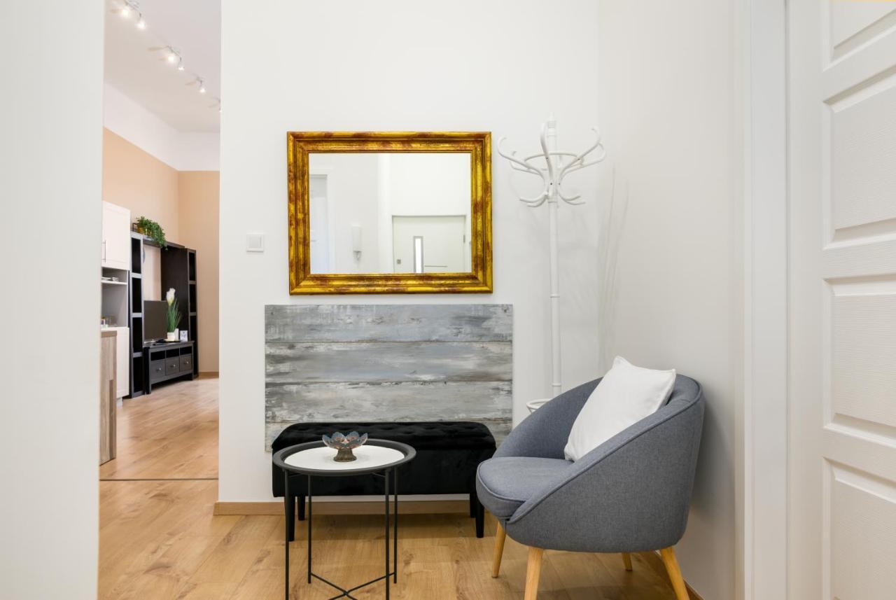 Ja18 Downtown Pearl - 2 Bedroom Apartment Budapest Extérieur photo